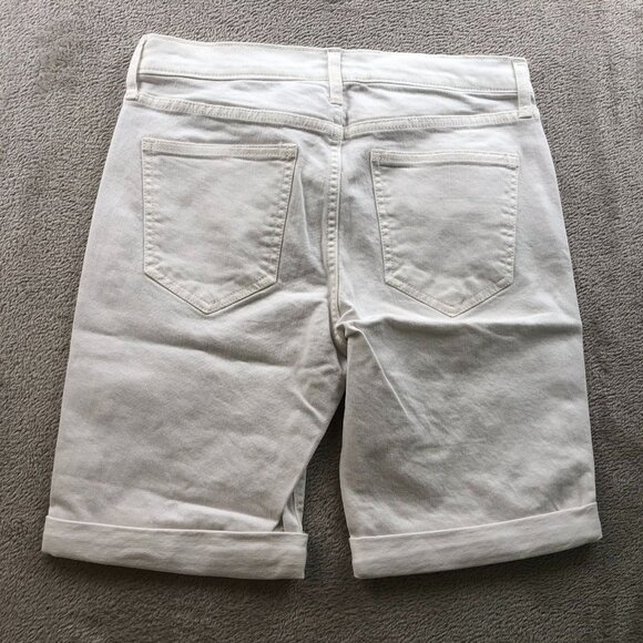 Gap Women's 9" Bermuda Shorts Size 25 Classic White Cuffed Casual Summer - Picture 12 of 12